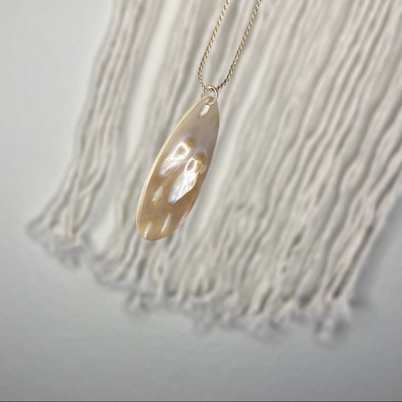 Stunning Blister Pearl Pendant Necklace - Picture 6 of 8